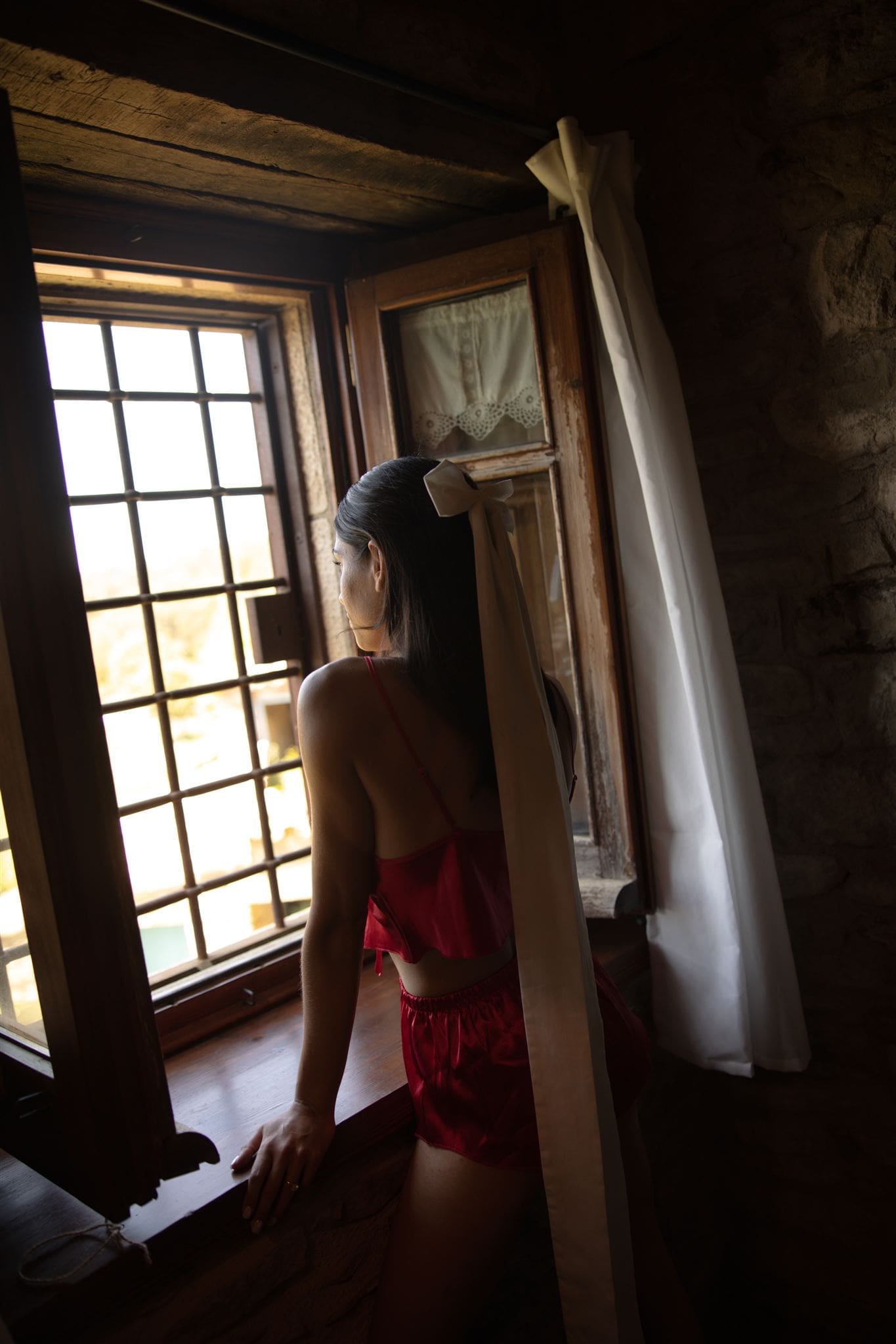 bride getting ready portraits